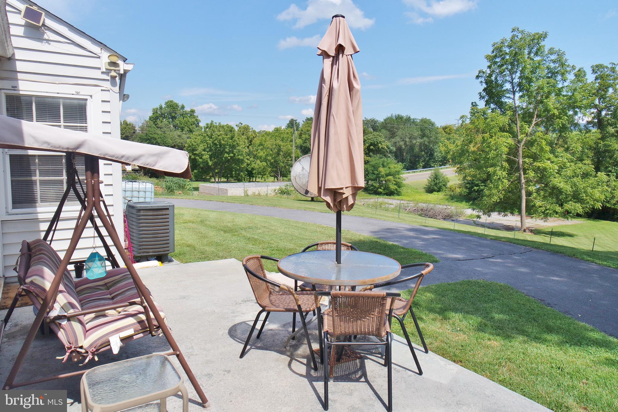 JOHNSTON WOODSTOCK - Residential