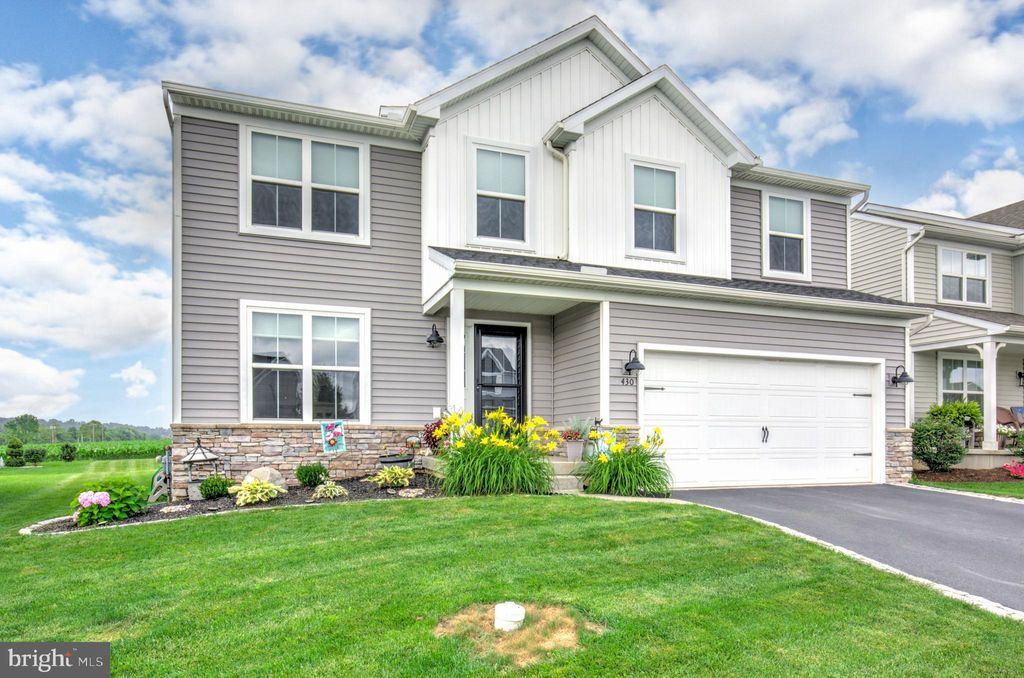 Photo of 430 Jared Way, NEW HOLLAND, PA 17557 (MLS # PALA2072820)
