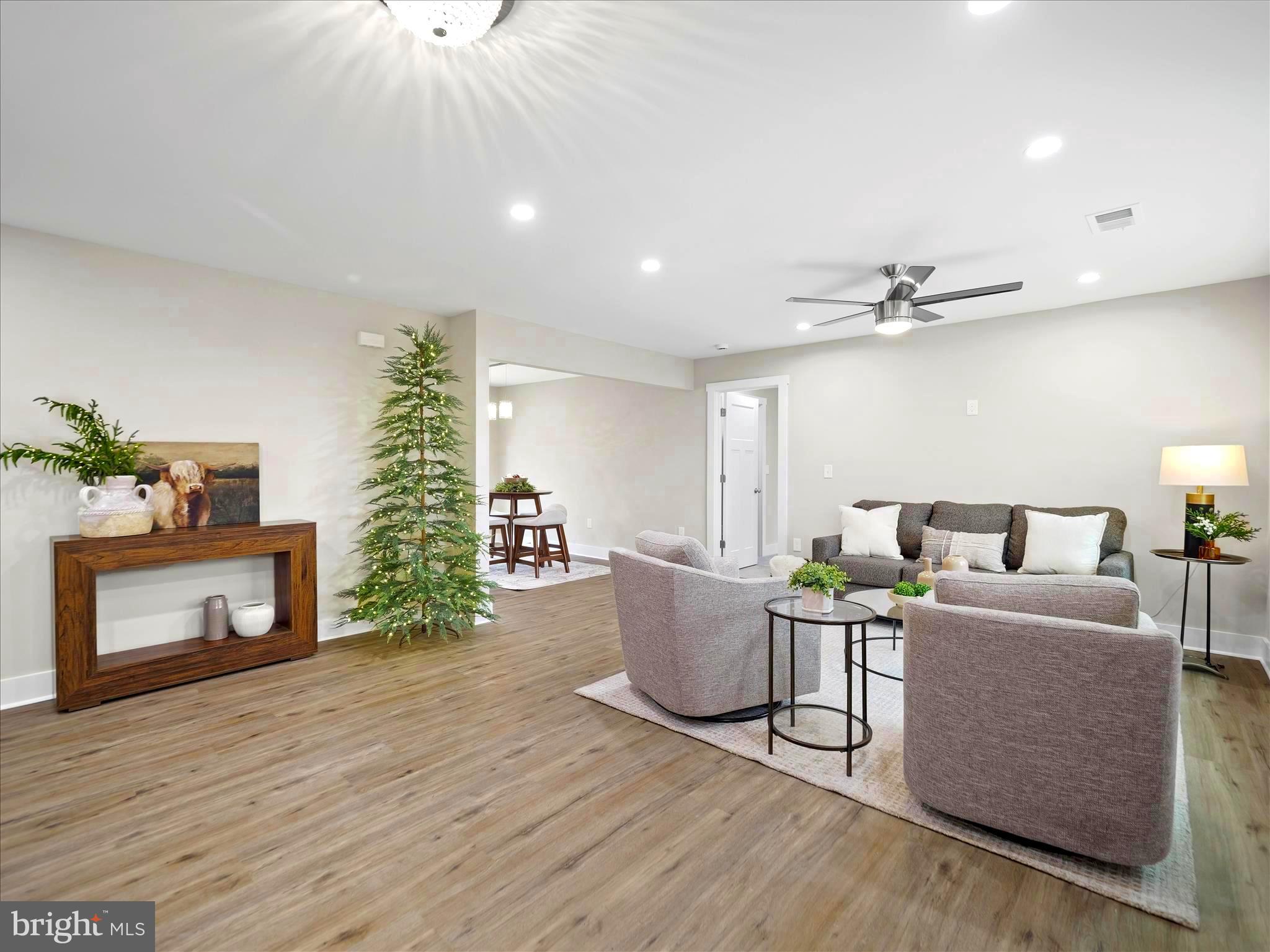 KEYES FERRY ACRES - Residential