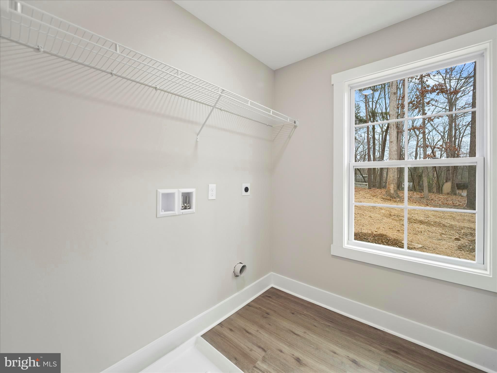 KEYES FERRY ACRES - Residential