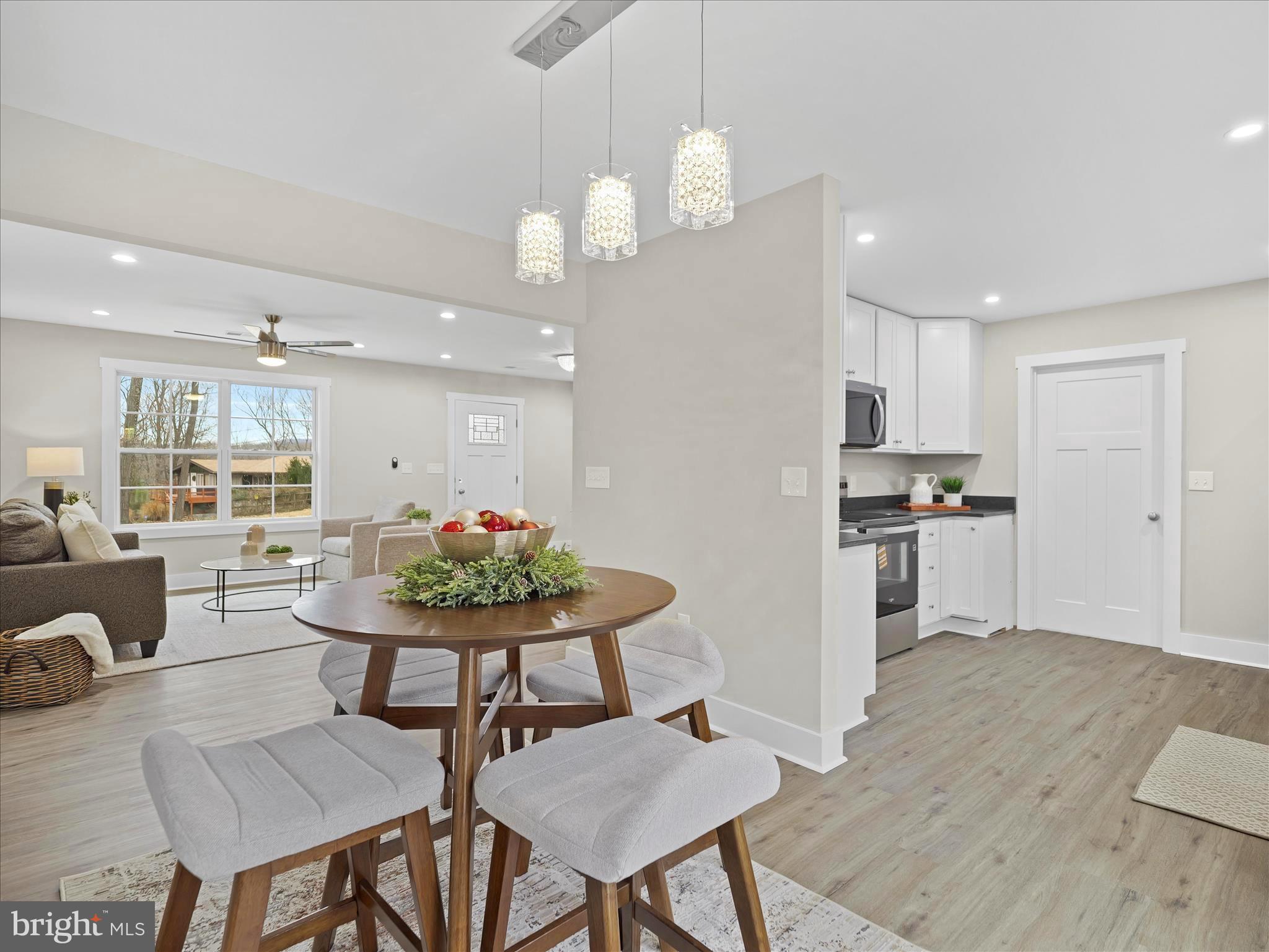 KEYES FERRY ACRES - Residential