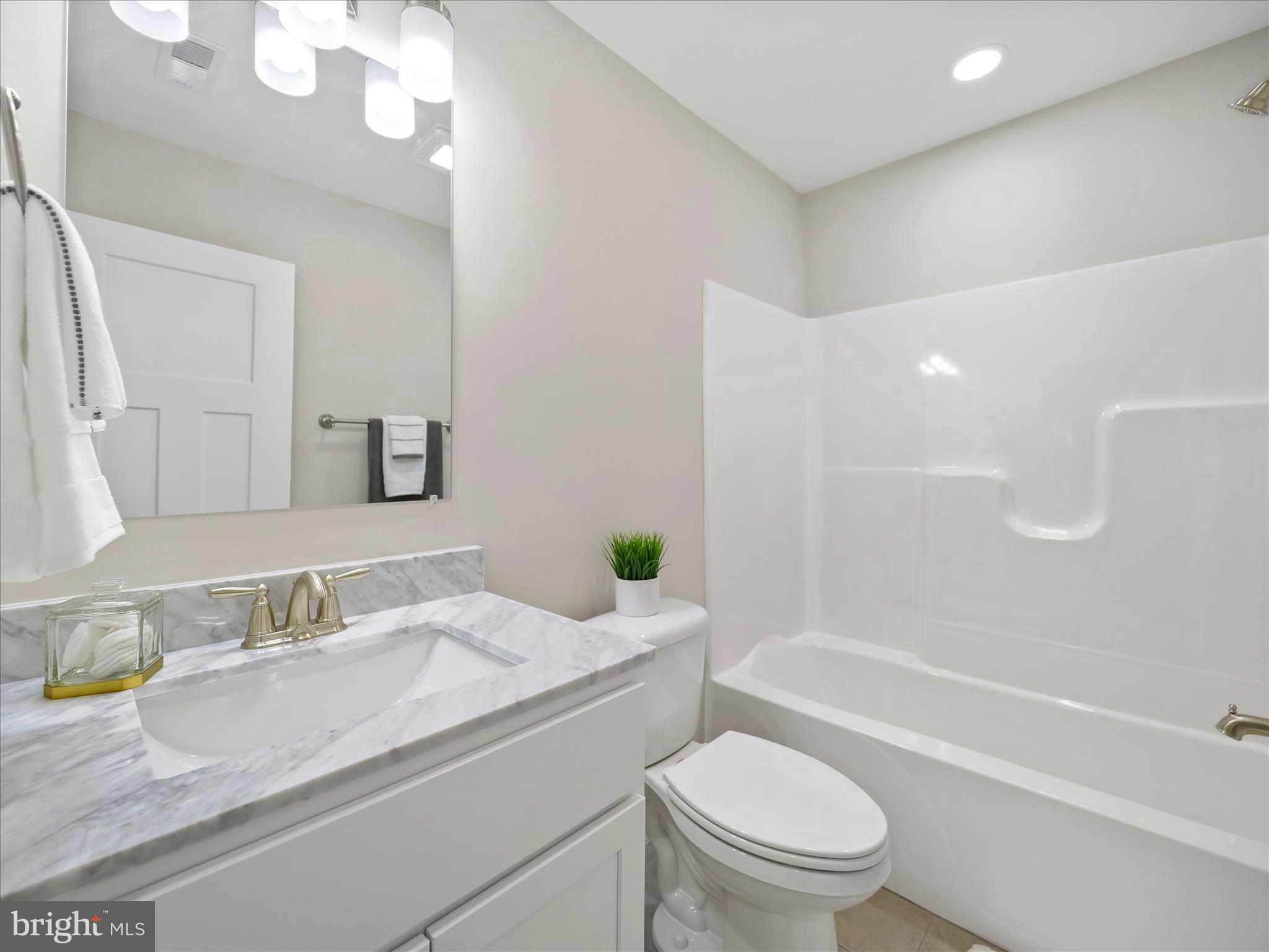 KEYES FERRY ACRES - Residential