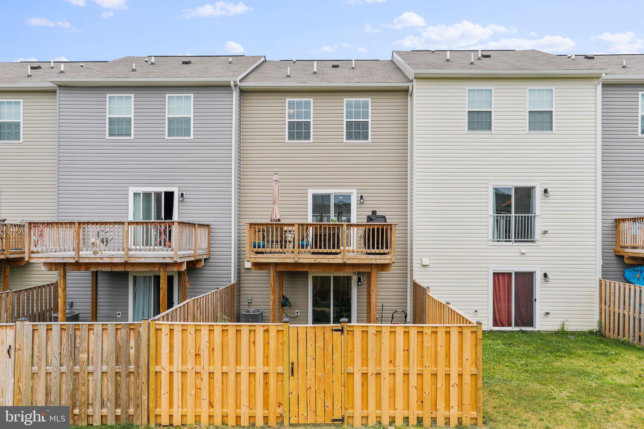 BERKELEY RIDGE - Residential