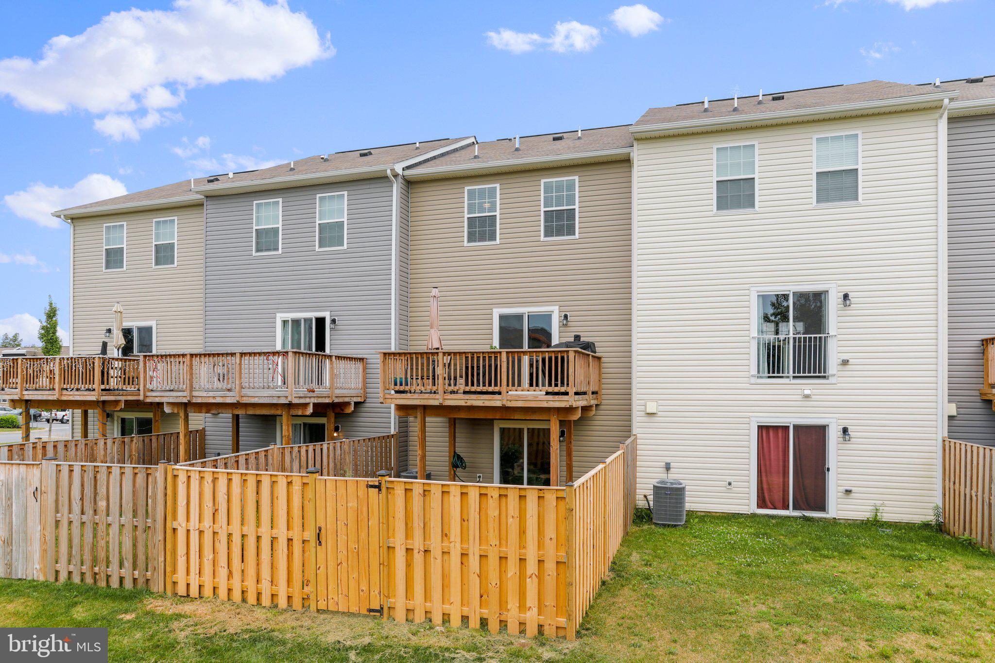 BERKELEY RIDGE - Residential