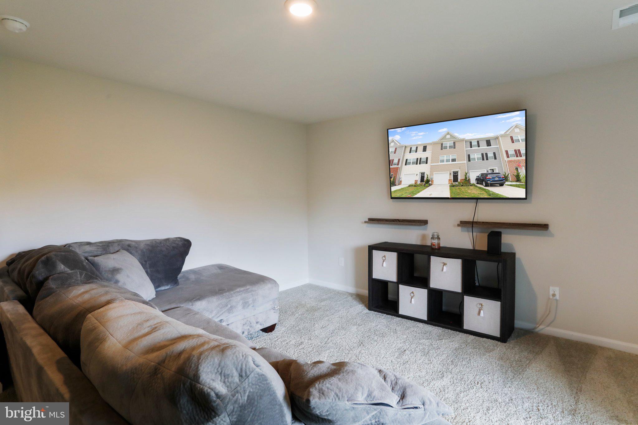 BERKELEY RIDGE - Residential