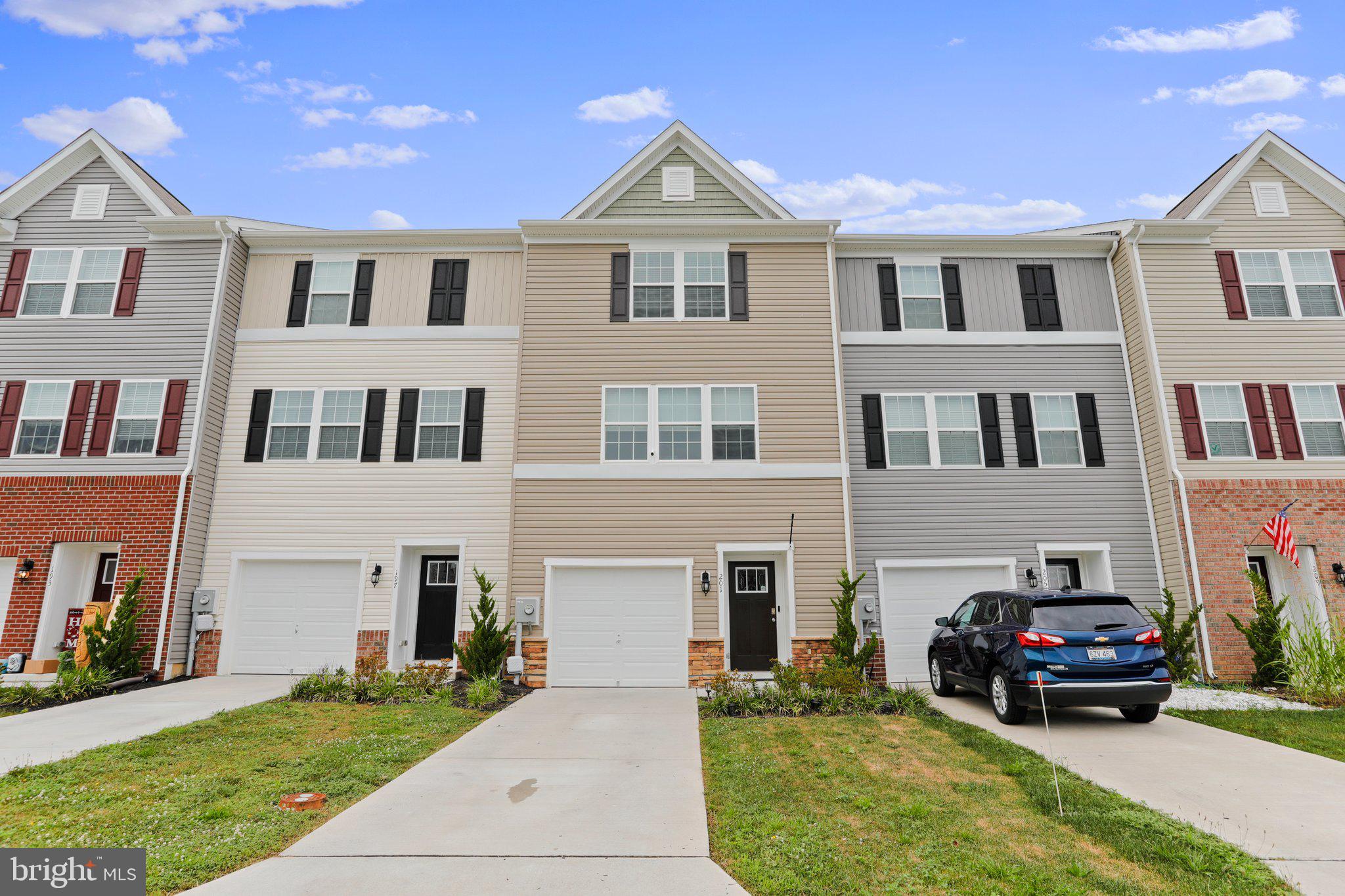 BERKELEY RIDGE - Residential