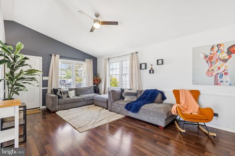 Photo of 200 Powell Street, FREDERICKSBURG, VA 22408 (MLS # VASP2035082) Photo of 200 Powell Street, FREDERICKSBURG, VA 22408 (MLS # VASP2035082)