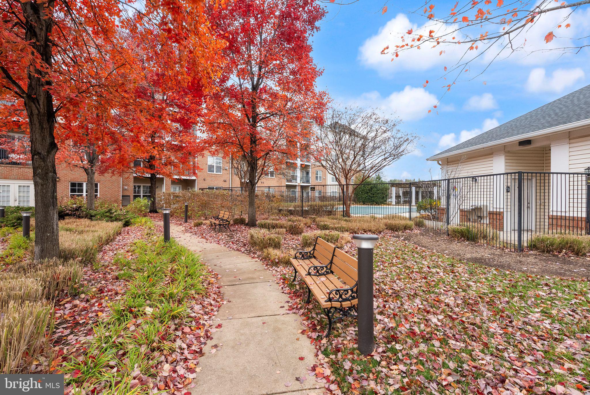 CHANTILLY PARK - Residential Lease