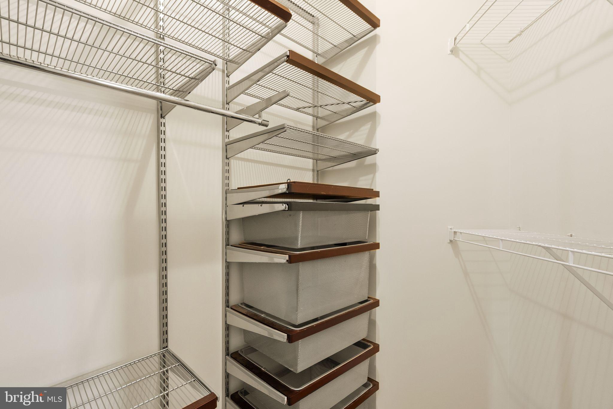 CHANTILLY PARK - Residential Lease