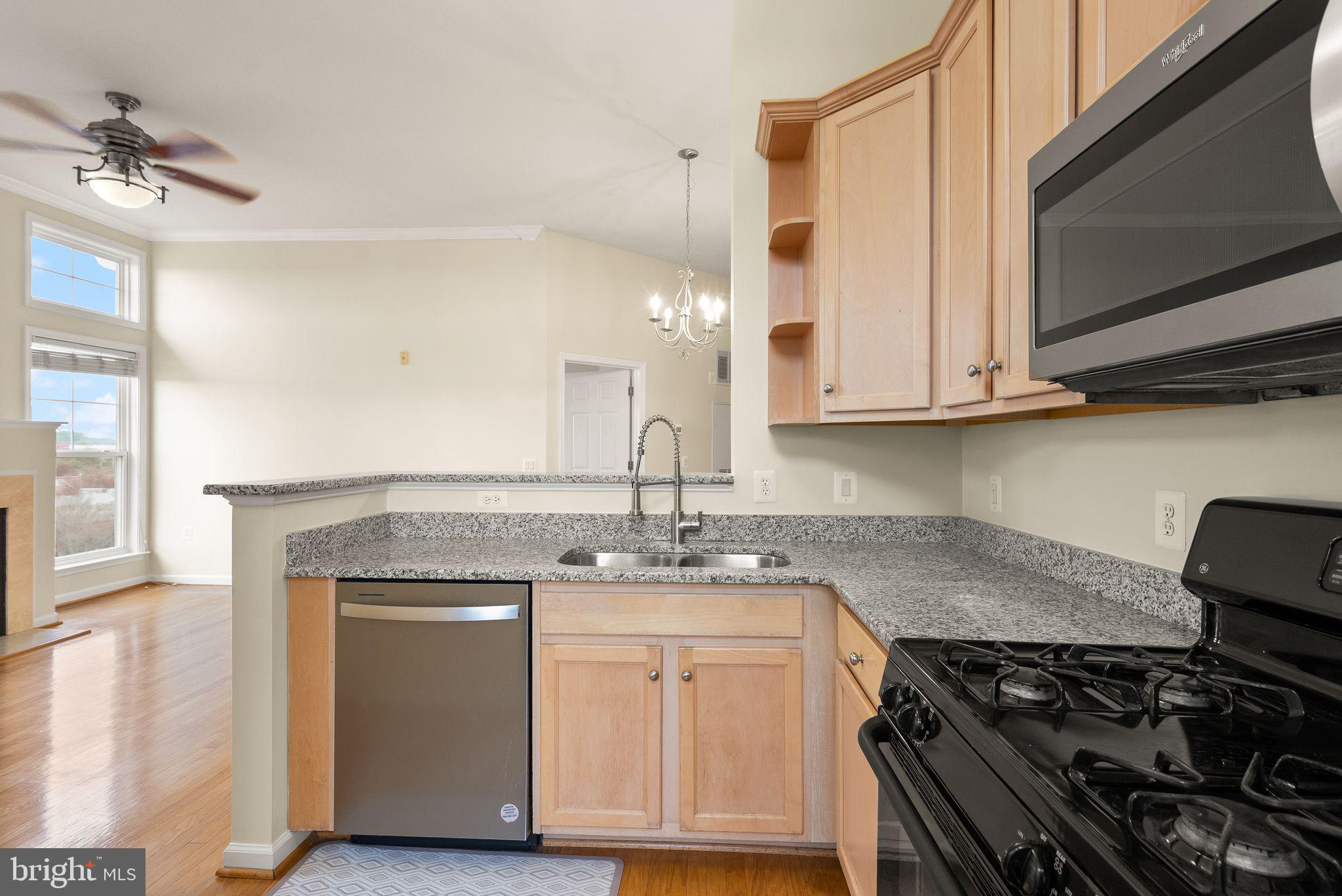 CHANTILLY PARK - Residential Lease