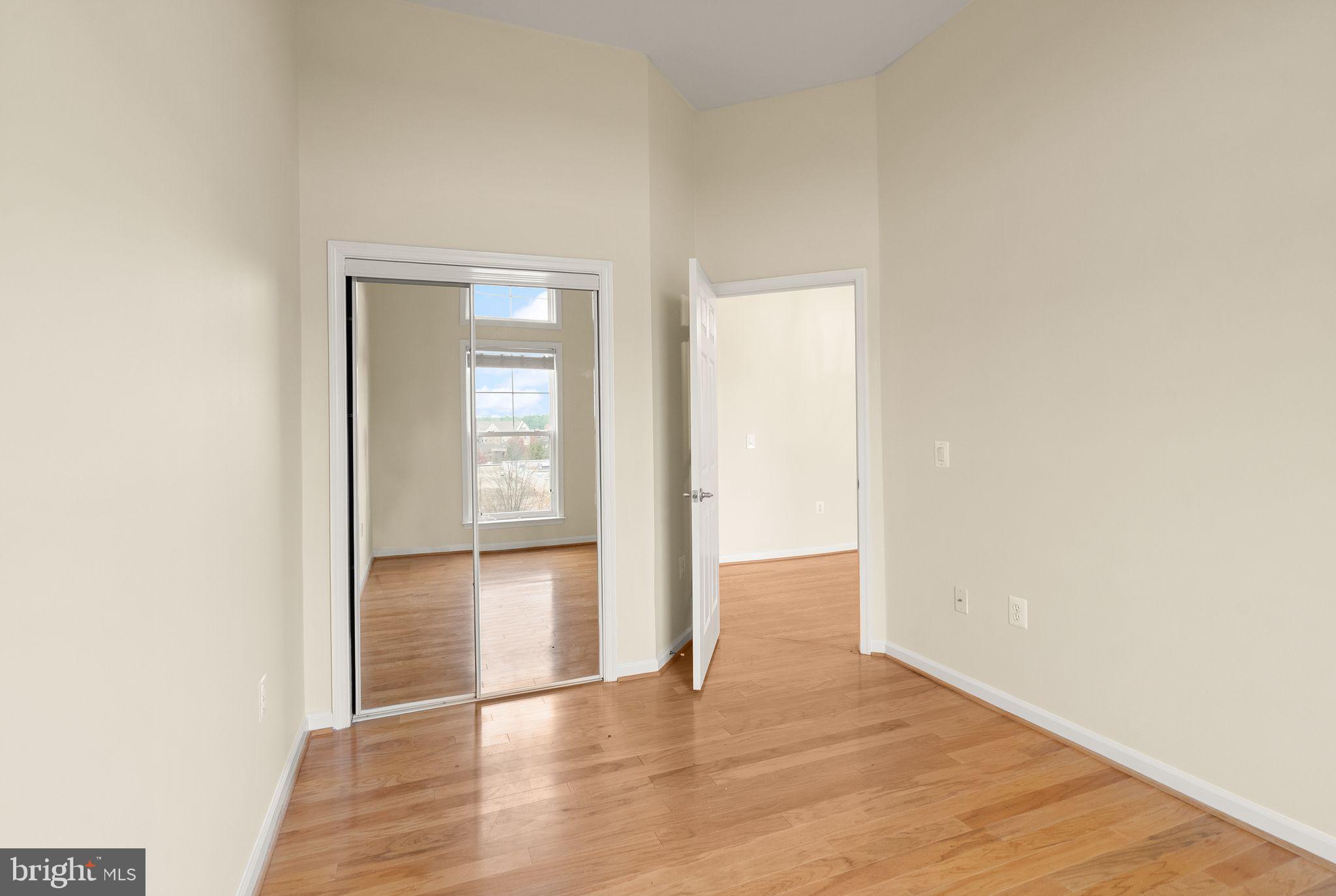 CHANTILLY PARK - Residential Lease