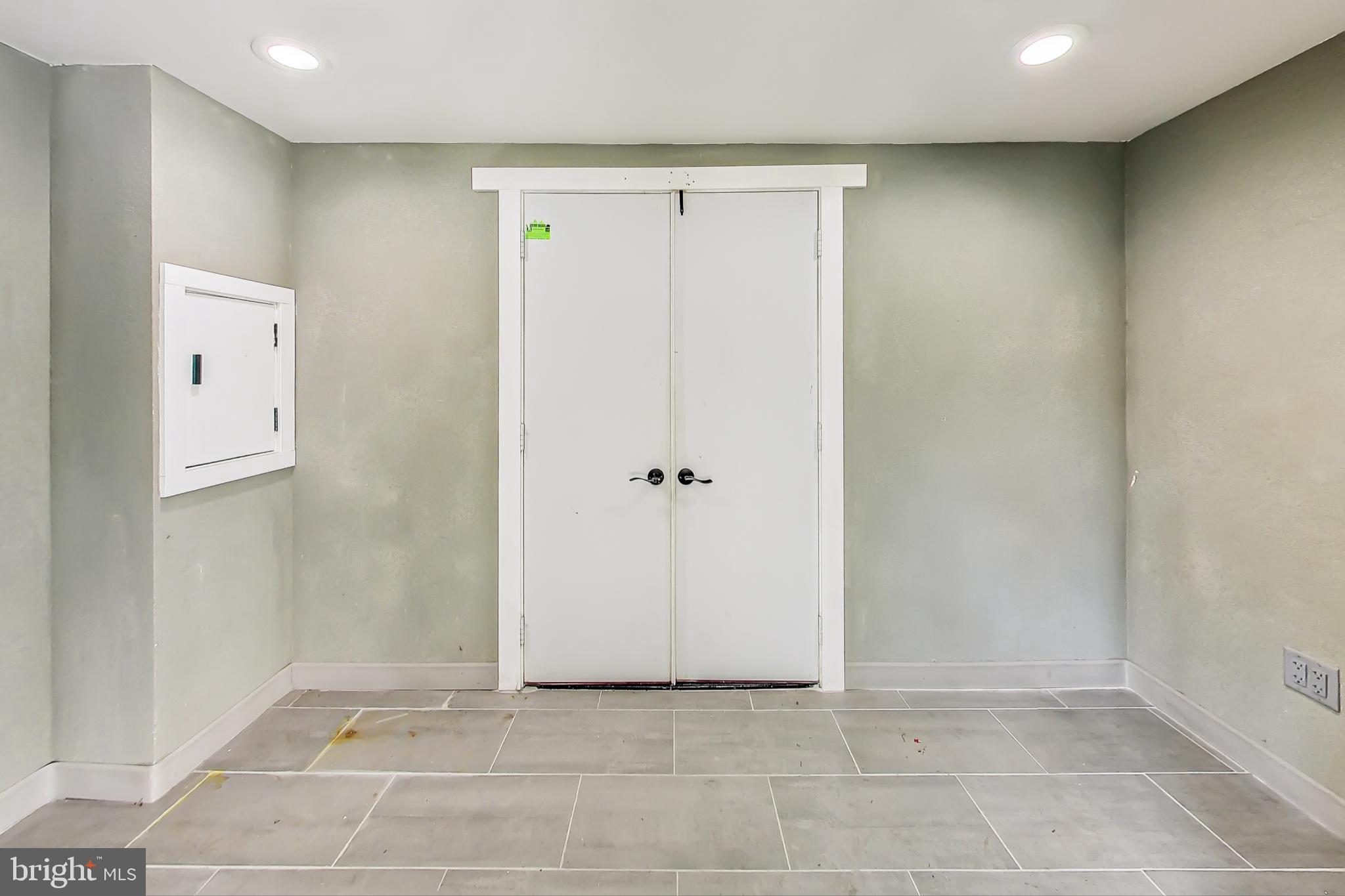 BURNING TREE VALLEY - Residential