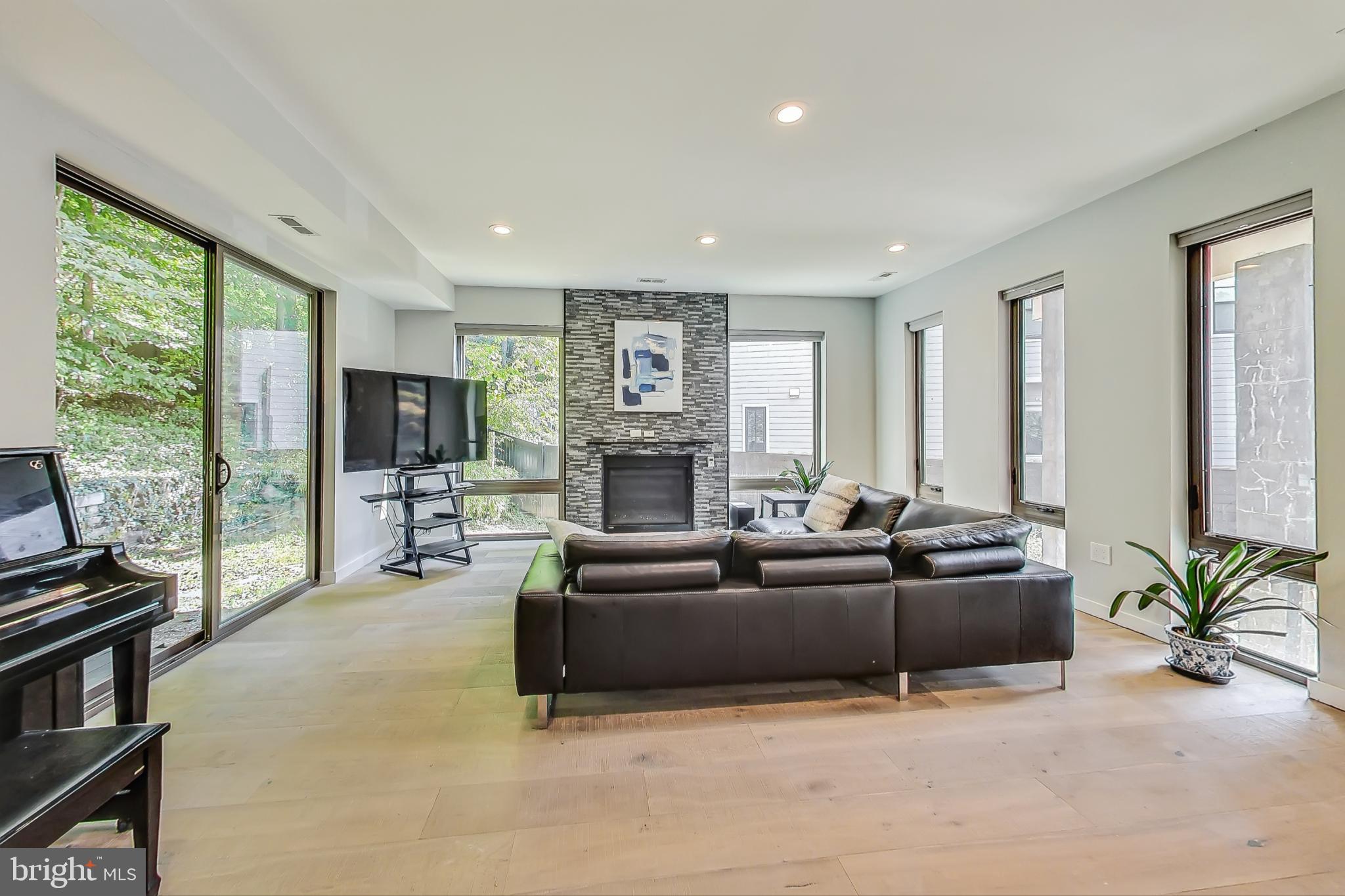 BURNING TREE VALLEY - Residential