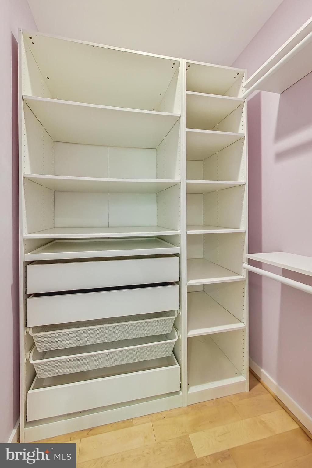 BURNING TREE VALLEY - Residential