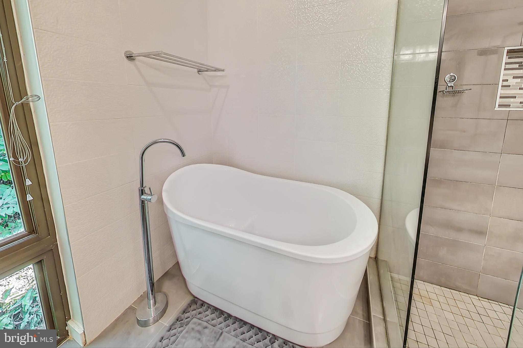 BURNING TREE VALLEY - Residential