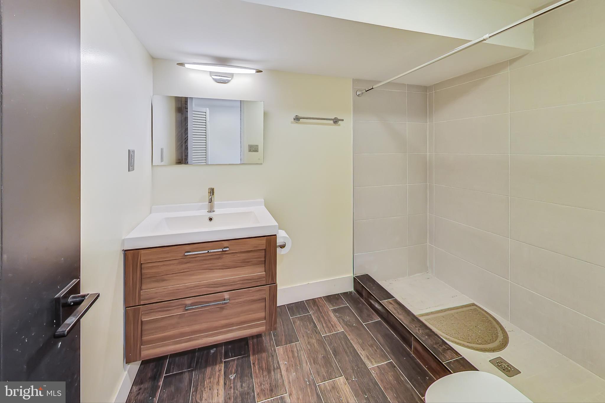 BURNING TREE VALLEY - Residential