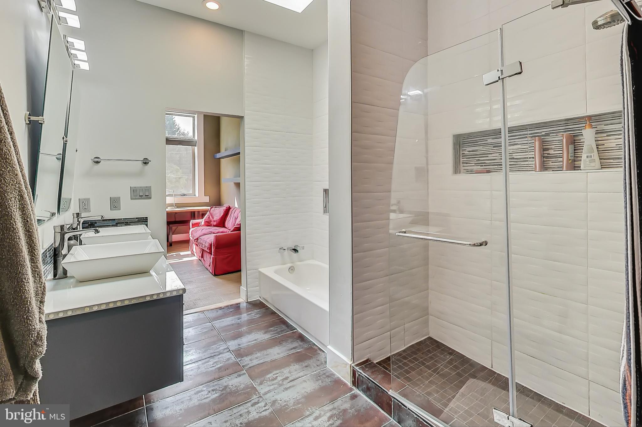 BURNING TREE VALLEY - Residential