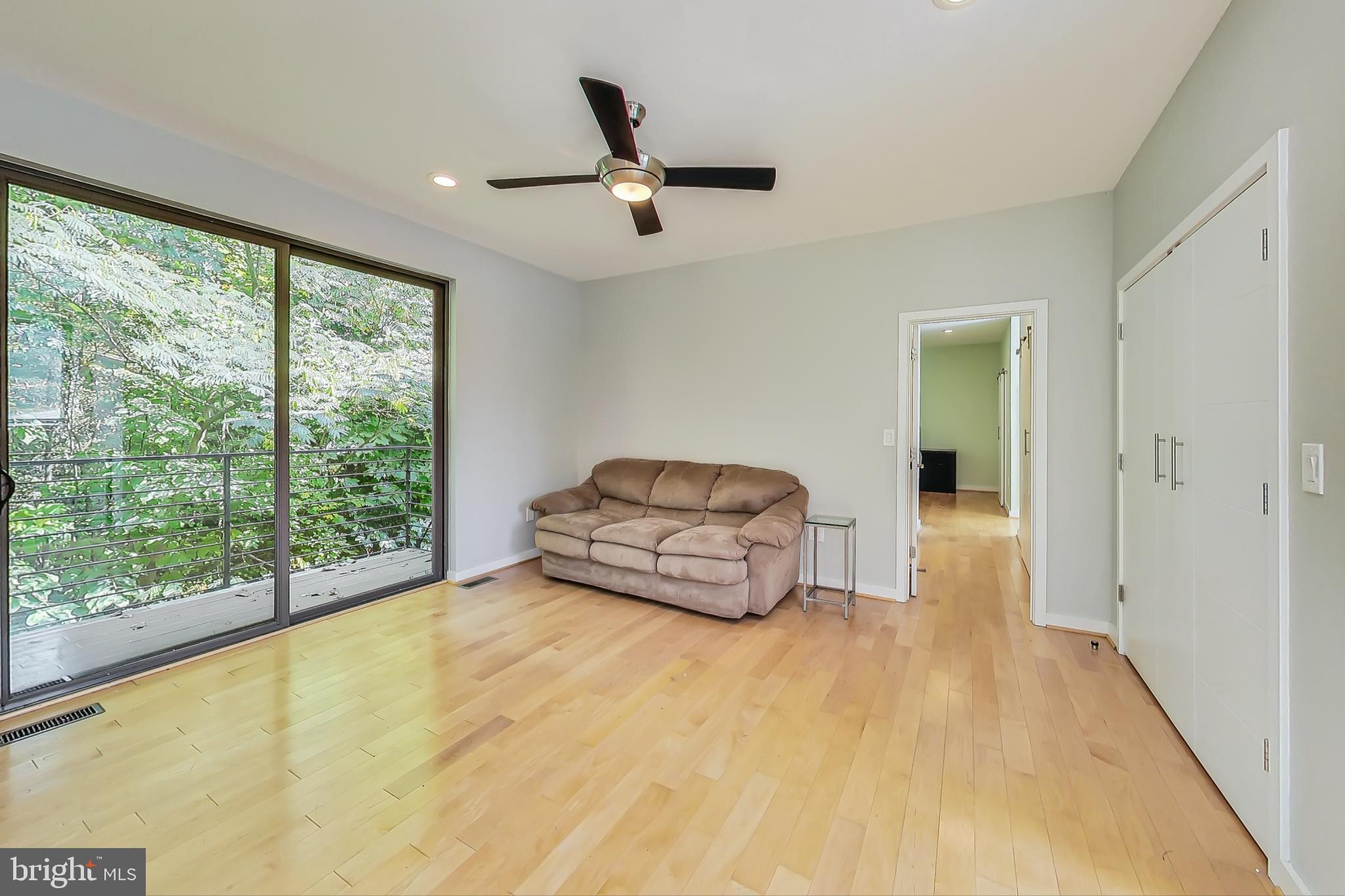 BURNING TREE VALLEY - Residential