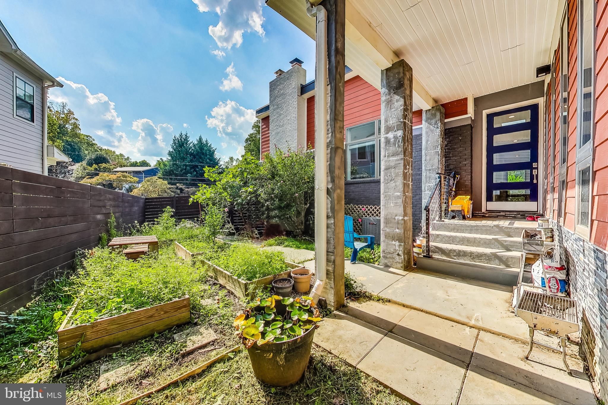 BURNING TREE VALLEY - Residential