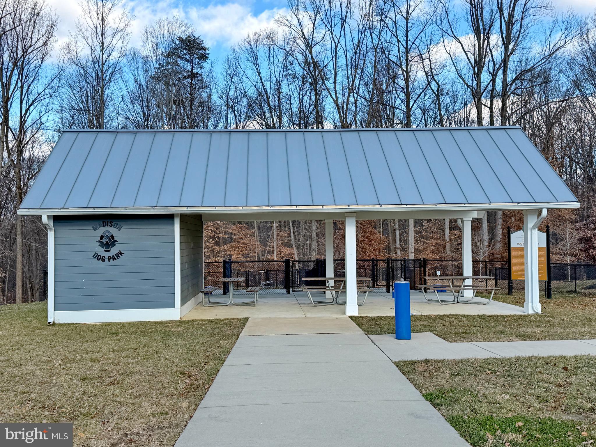 VILLAGES OF SAVANNAH - Residential