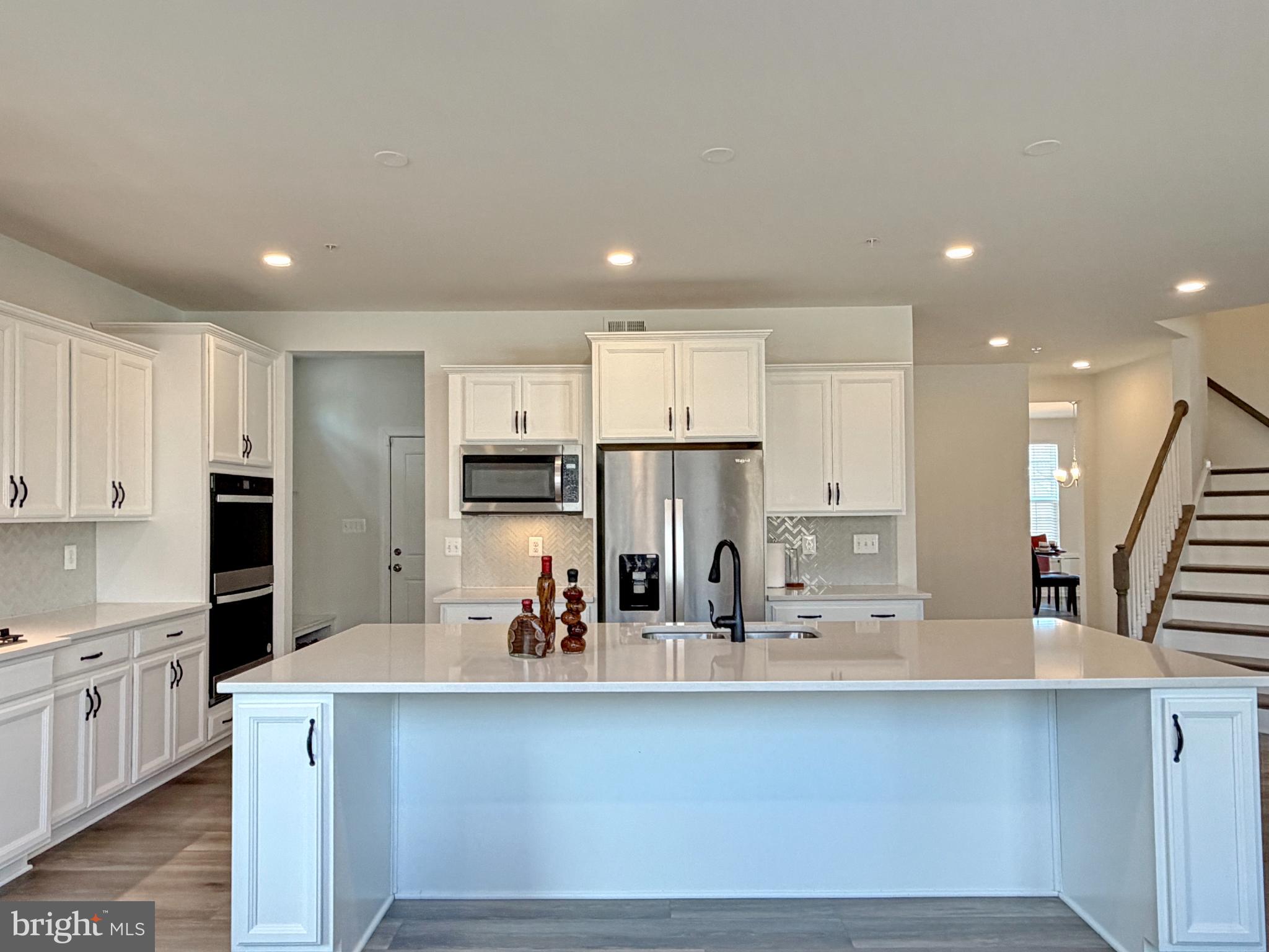 VILLAGES OF SAVANNAH - Residential