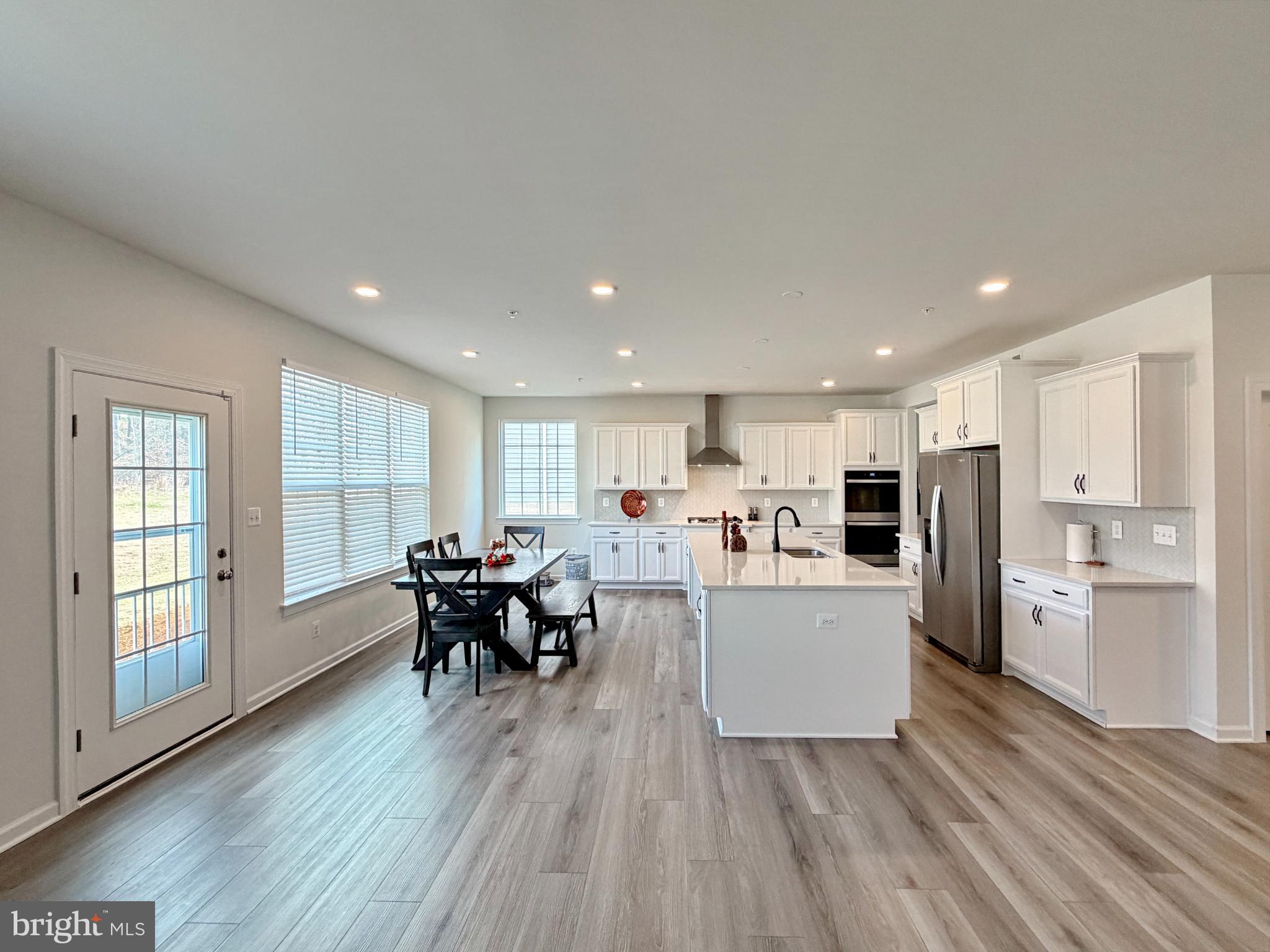 VILLAGES OF SAVANNAH - Residential