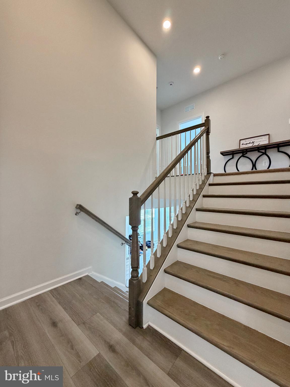 VILLAGES OF SAVANNAH - Residential