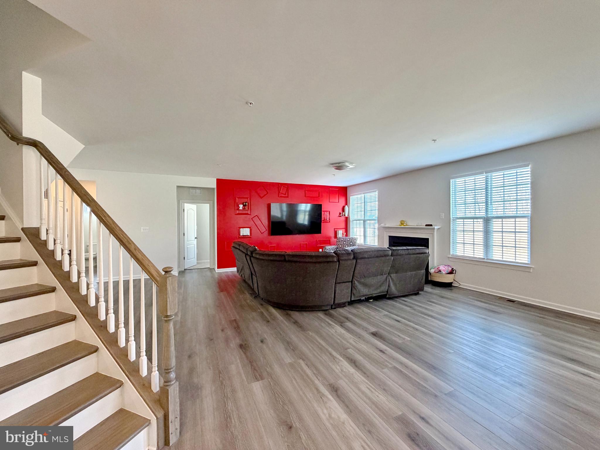 VILLAGES OF SAVANNAH - Residential