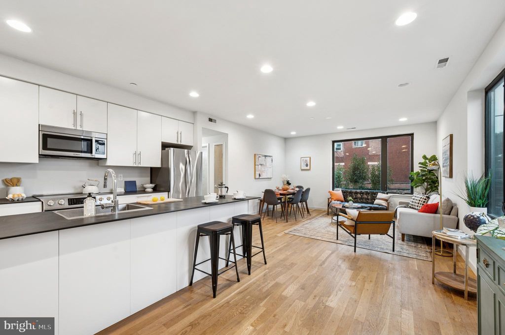 Photo of 1800 - 2 S 16th Street #B, PHILADELPHIA, PA 19145 (MLS # PAPH2541186)