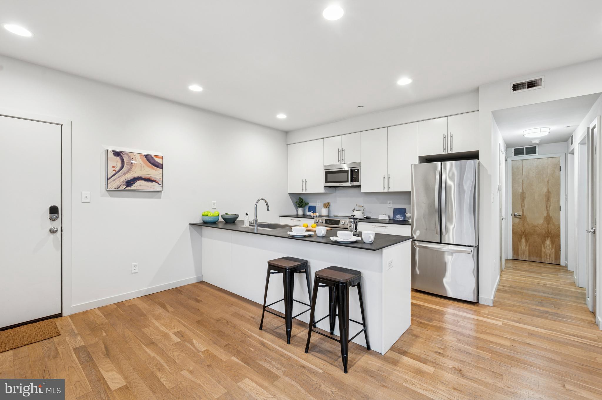 1800 S 16TH STREET 2 B