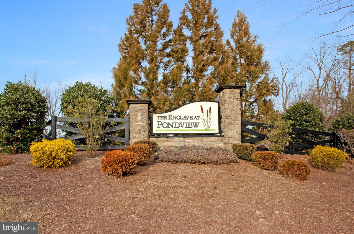 PONDVIEW - Residential