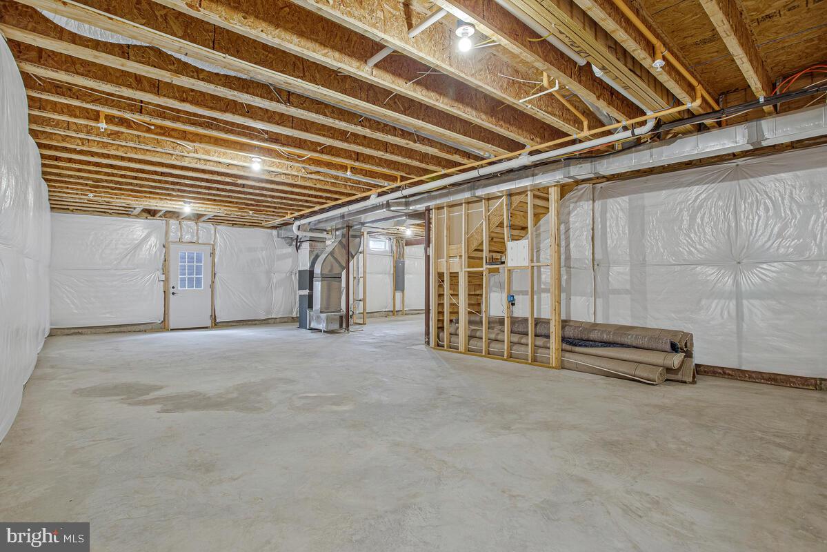 PONDVIEW - Residential