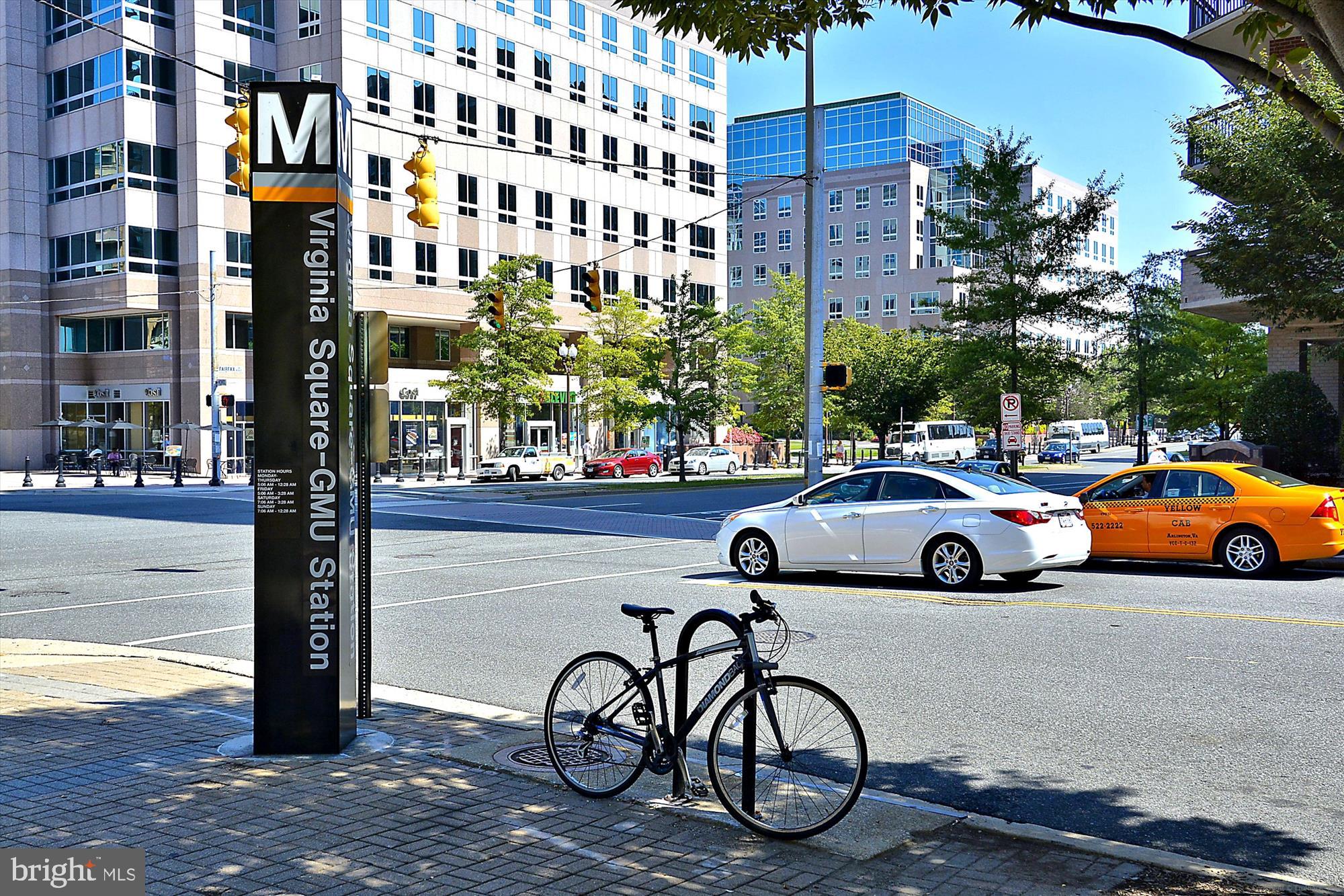 WINDSOR PLAZA - Residential Lease