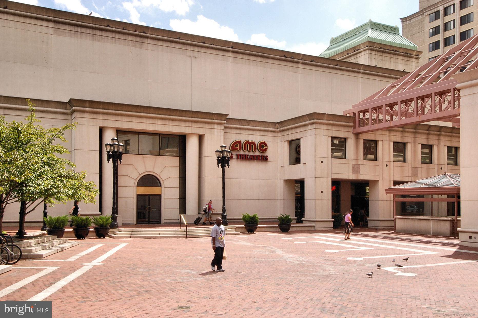 WINDSOR PLAZA - Residential Lease