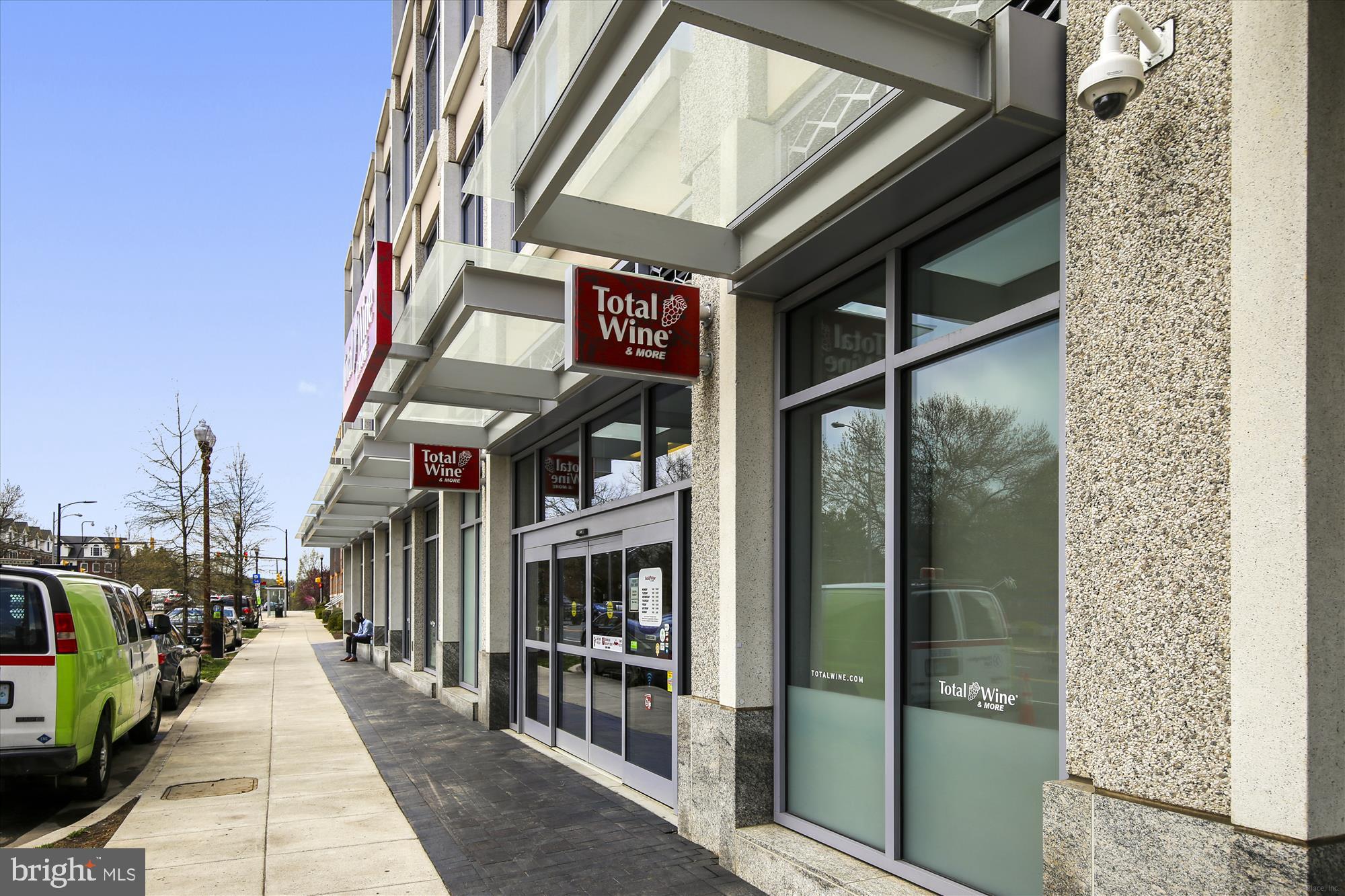 WINDSOR PLAZA - Residential Lease