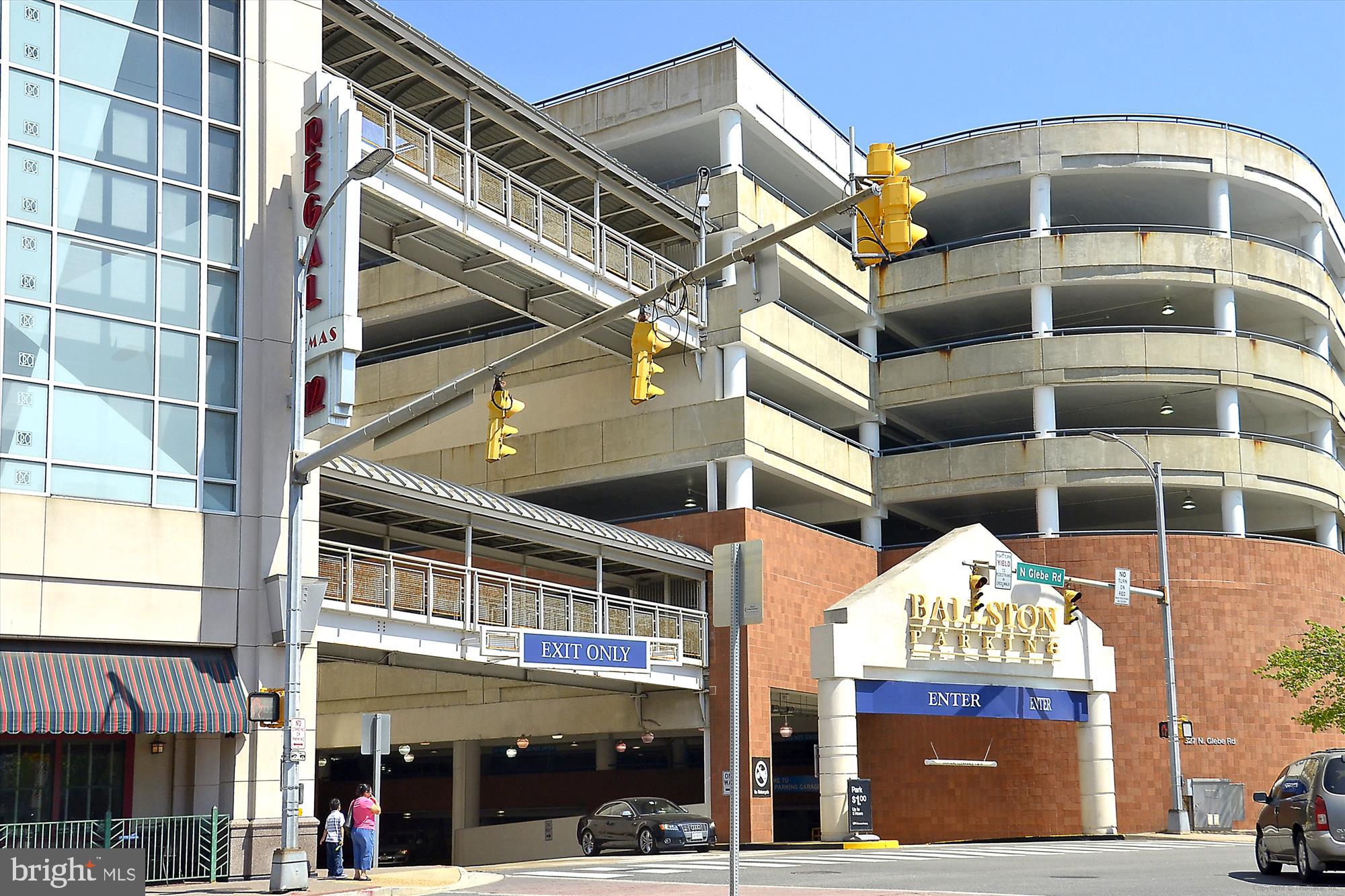 WINDSOR PLAZA - Residential Lease