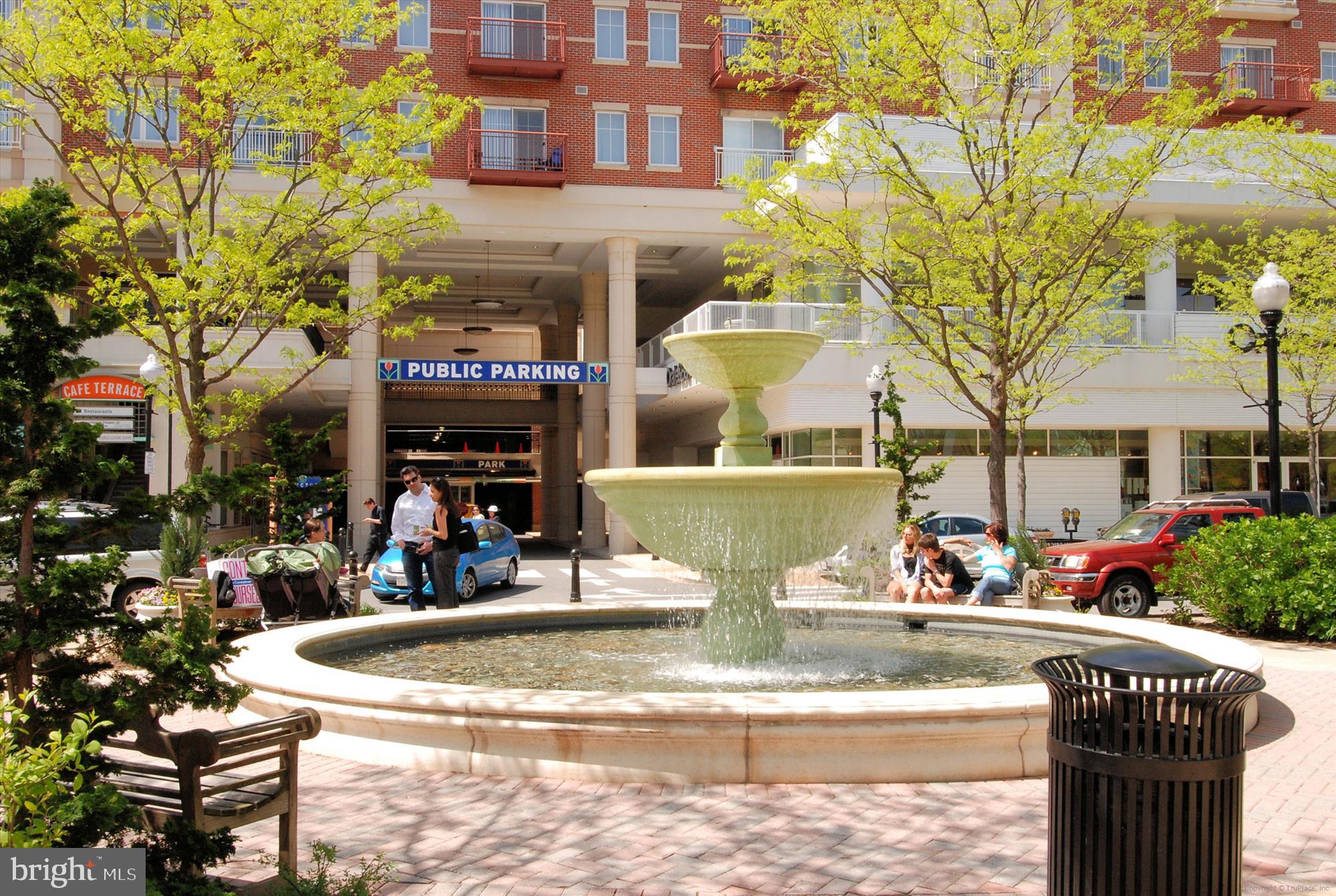 WINDSOR PLAZA - Residential Lease