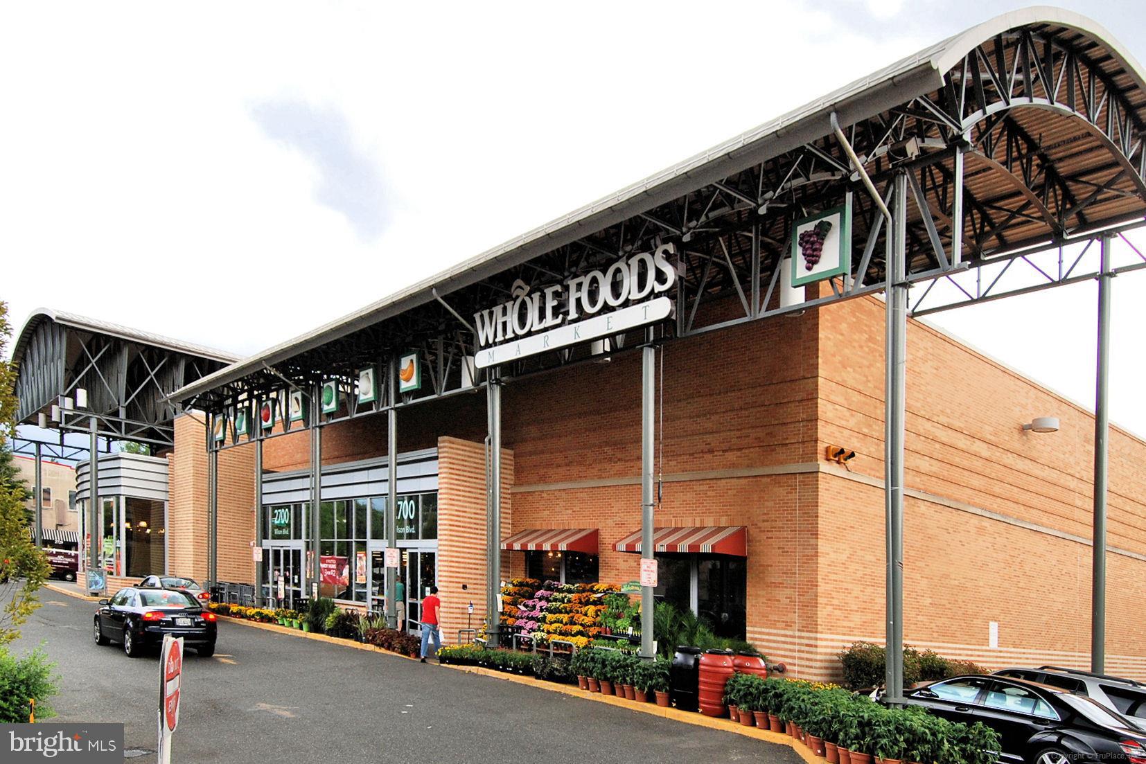 WINDSOR PLAZA - Residential Lease