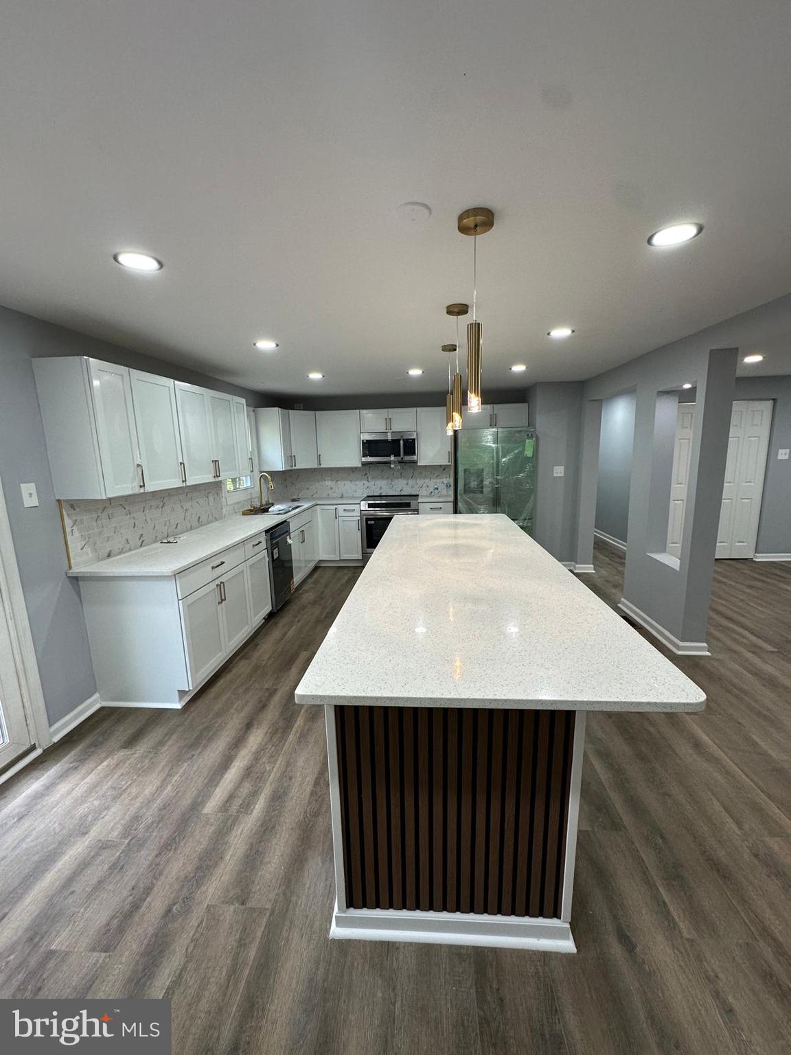 1411 MERCER ROAD