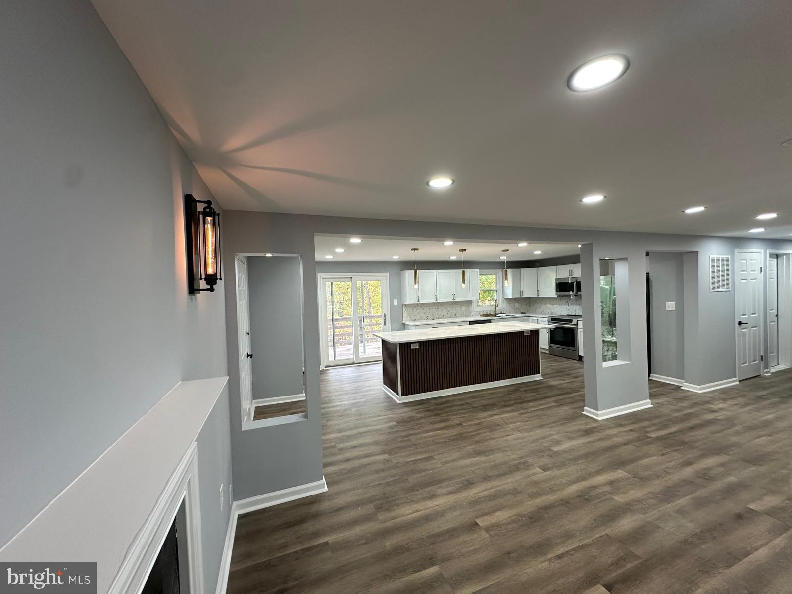 1411 MERCER ROAD