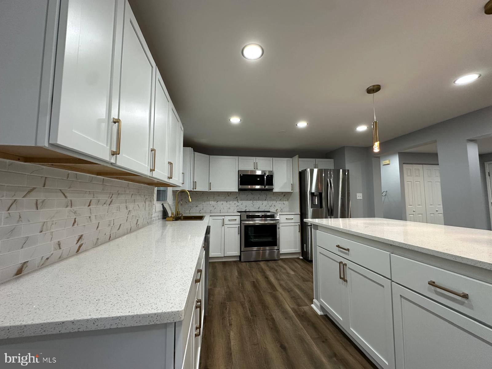 BULL RUN MOUNTAIN ESTATE - Residential