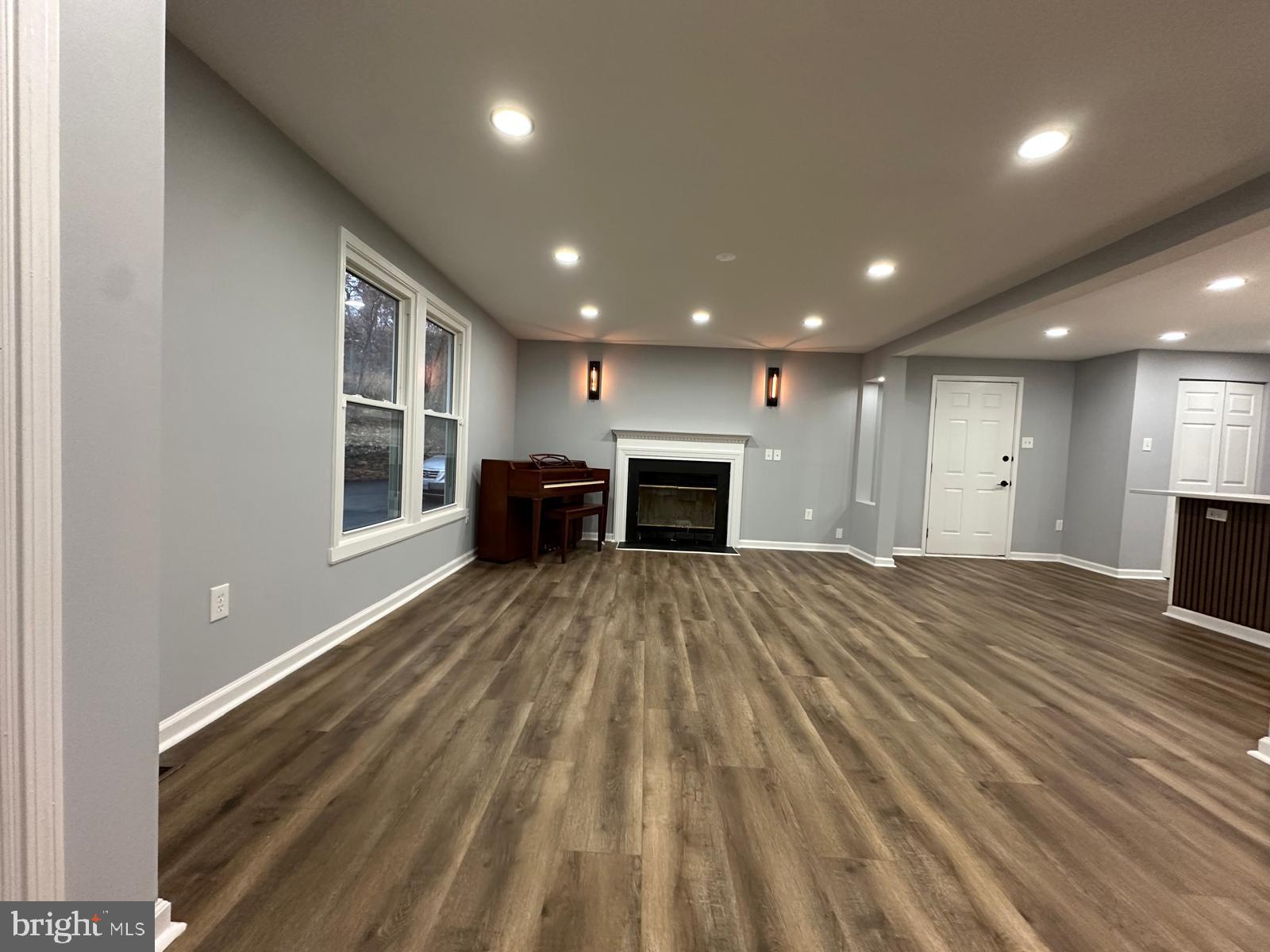 BULL RUN MOUNTAIN ESTATE - Residential