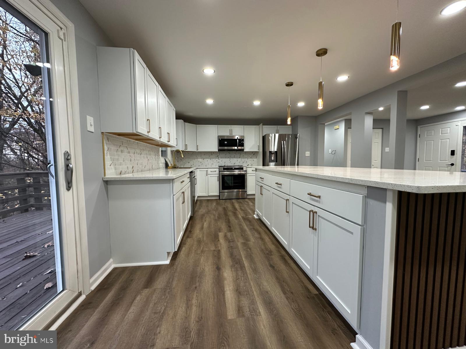 BULL RUN MOUNTAIN ESTATE - Residential