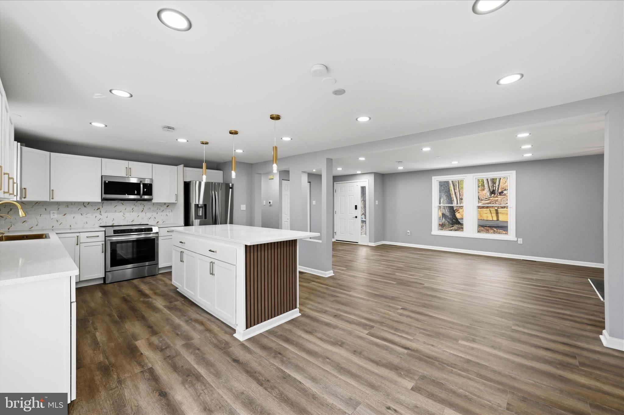 BULL RUN MOUNTAIN ESTATE - Residential