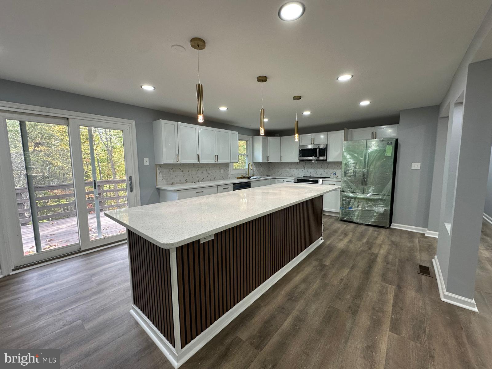 BULL RUN MOUNTAIN ESTATE - Residential