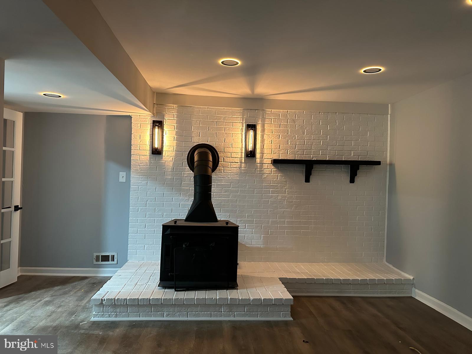 BULL RUN MOUNTAIN ESTATE - Residential