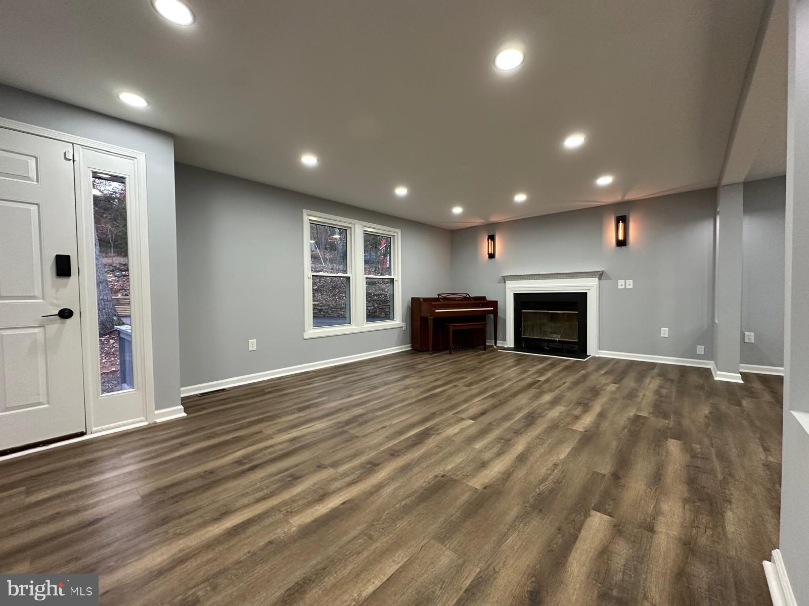 BULL RUN MOUNTAIN ESTATE - Residential