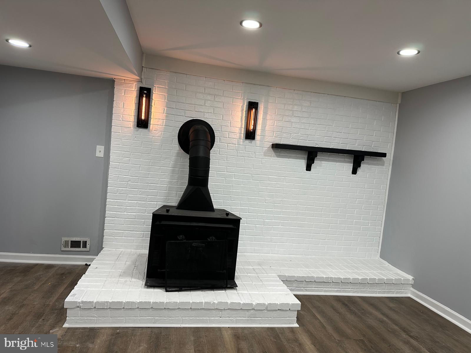 BULL RUN MOUNTAIN ESTATE - Residential