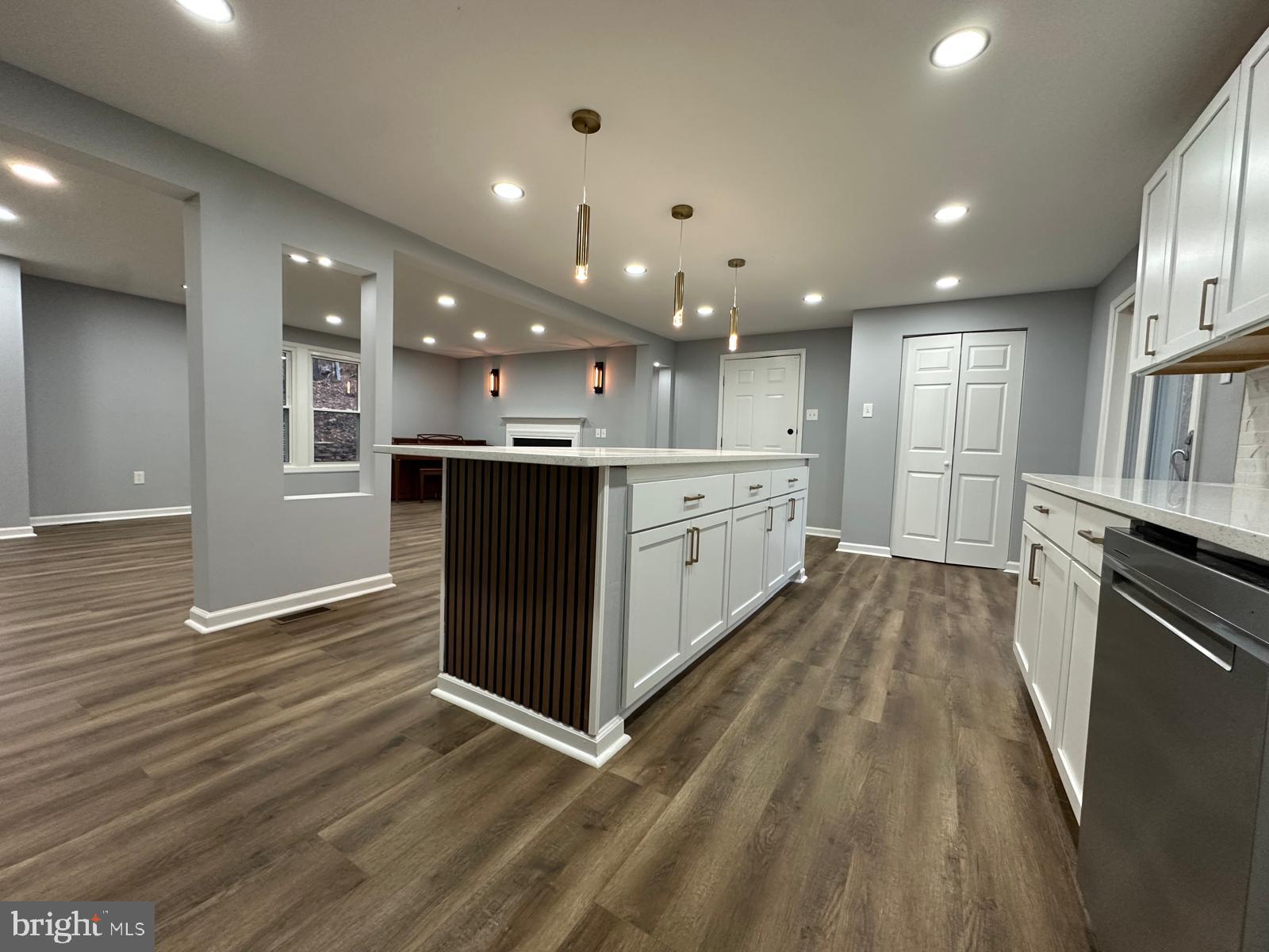 BULL RUN MOUNTAIN ESTATE - Residential