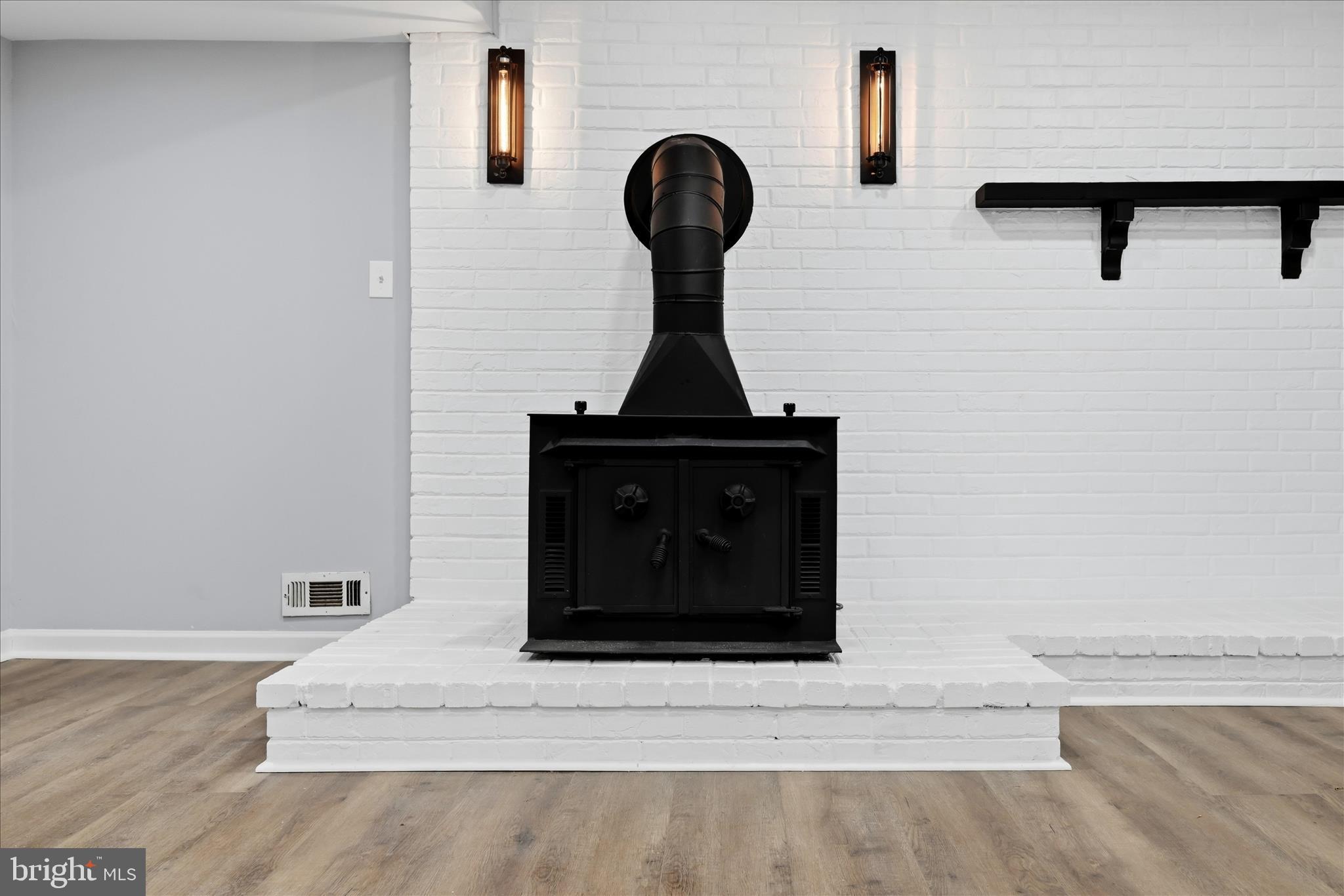 BULL RUN MOUNTAIN ESTATE - Residential